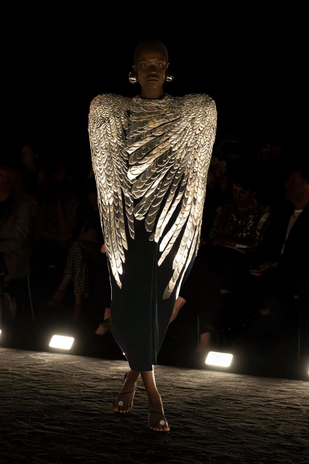Schiaparelli Alta Costura Outono Inverno 2024 2025 Runway Revista (1)