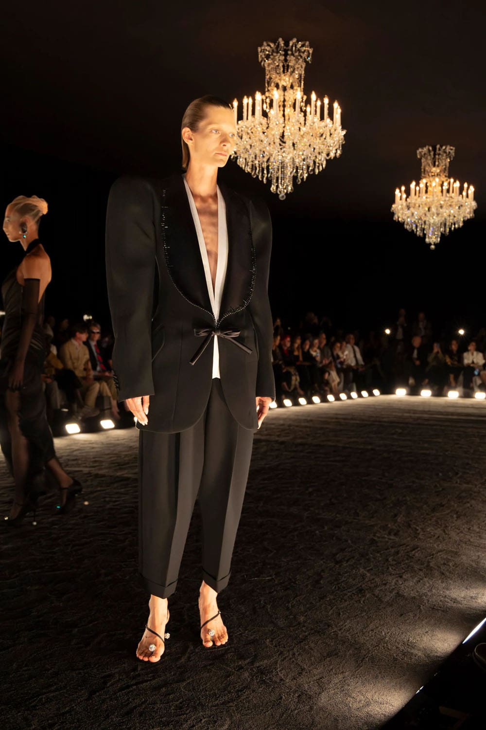 Schiaparelli Alta Costura Outono Inverno 2024 2025 Runway Revista (11)