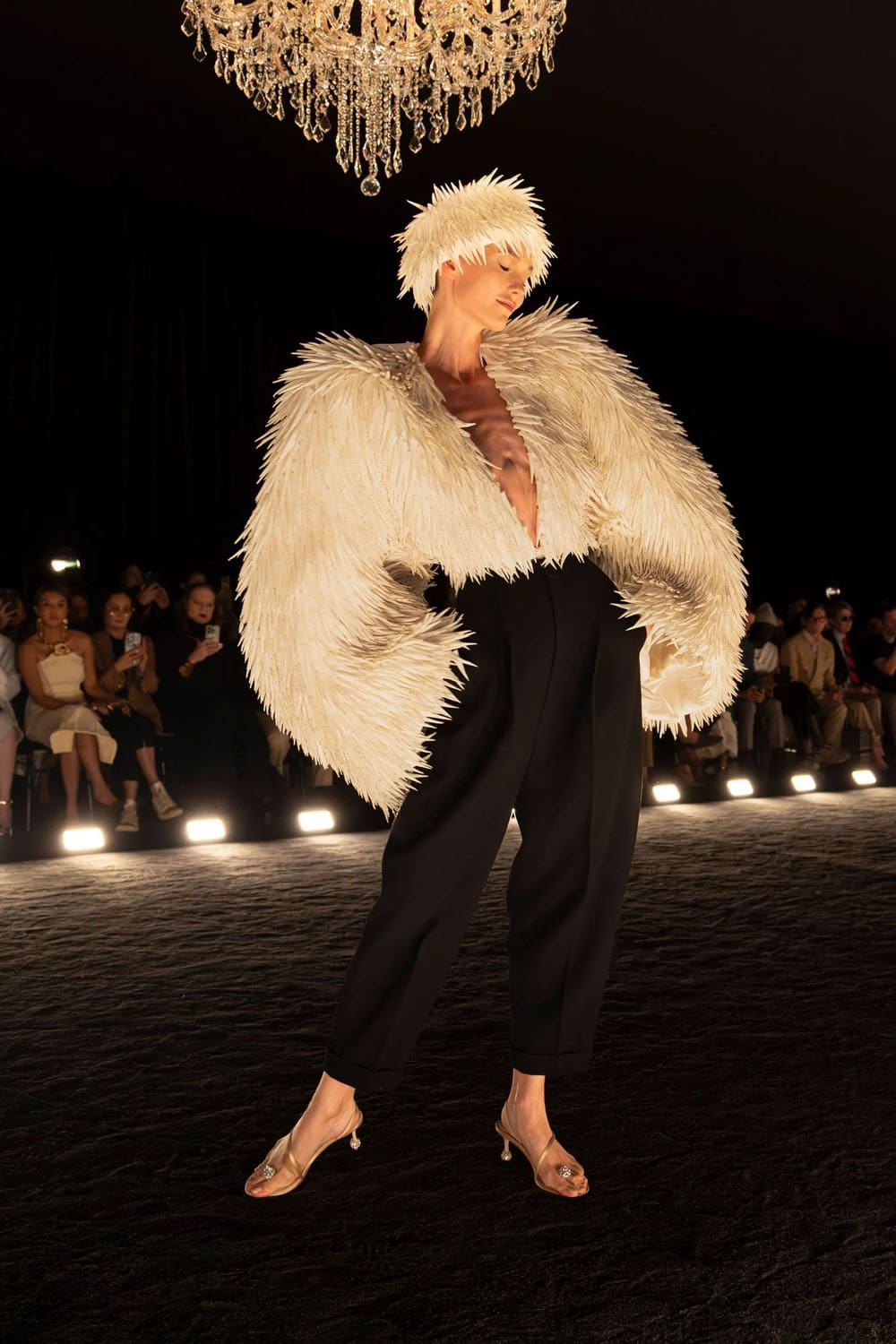 Schiaparelli Alta Costura Outono Inverno 2024 2025 Runway Revista (16)