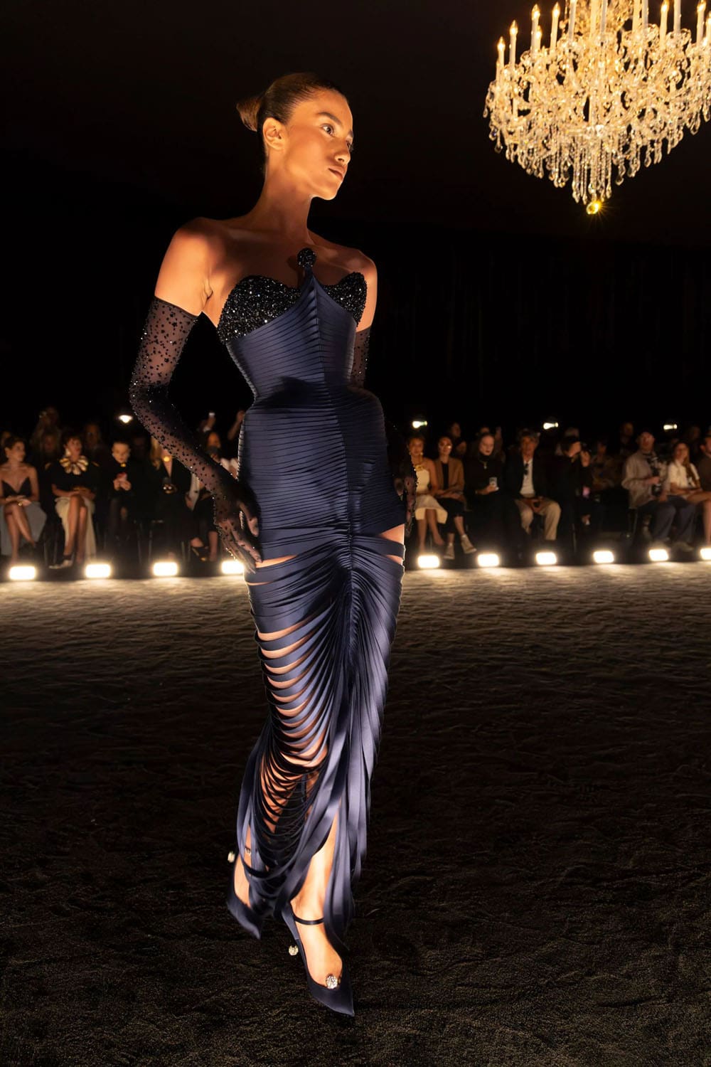 Schiaparelli Alta Costura Outono Inverno 2024 2025 Runway Revista (18)