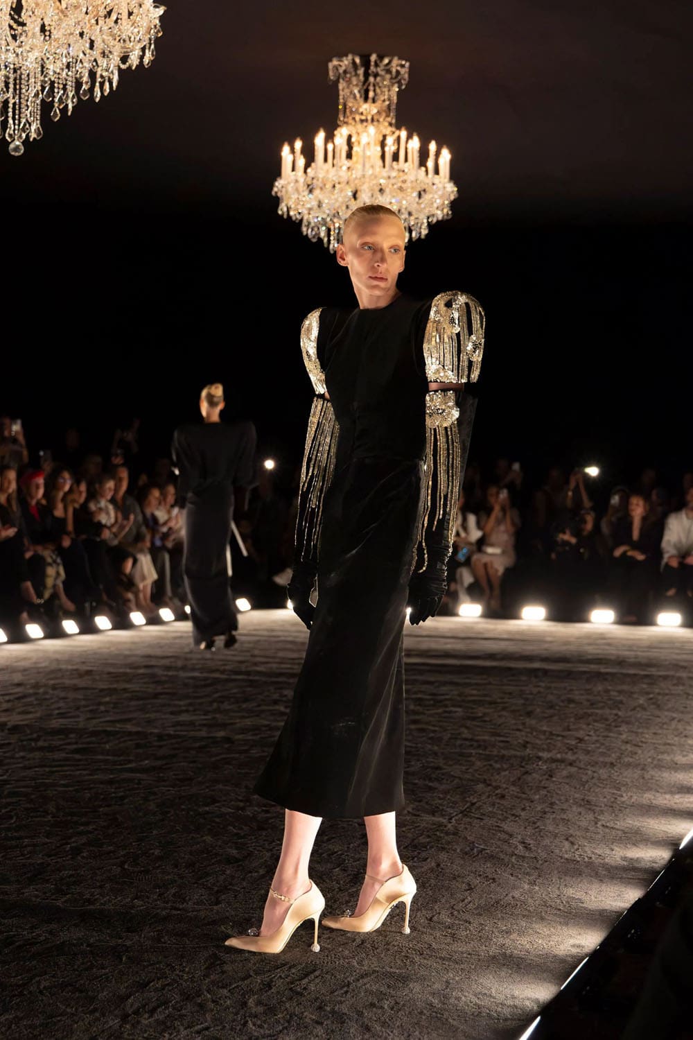 Schiaparelli Alta Costura Outono Inverno 2024 2025 Runway Revista (3)