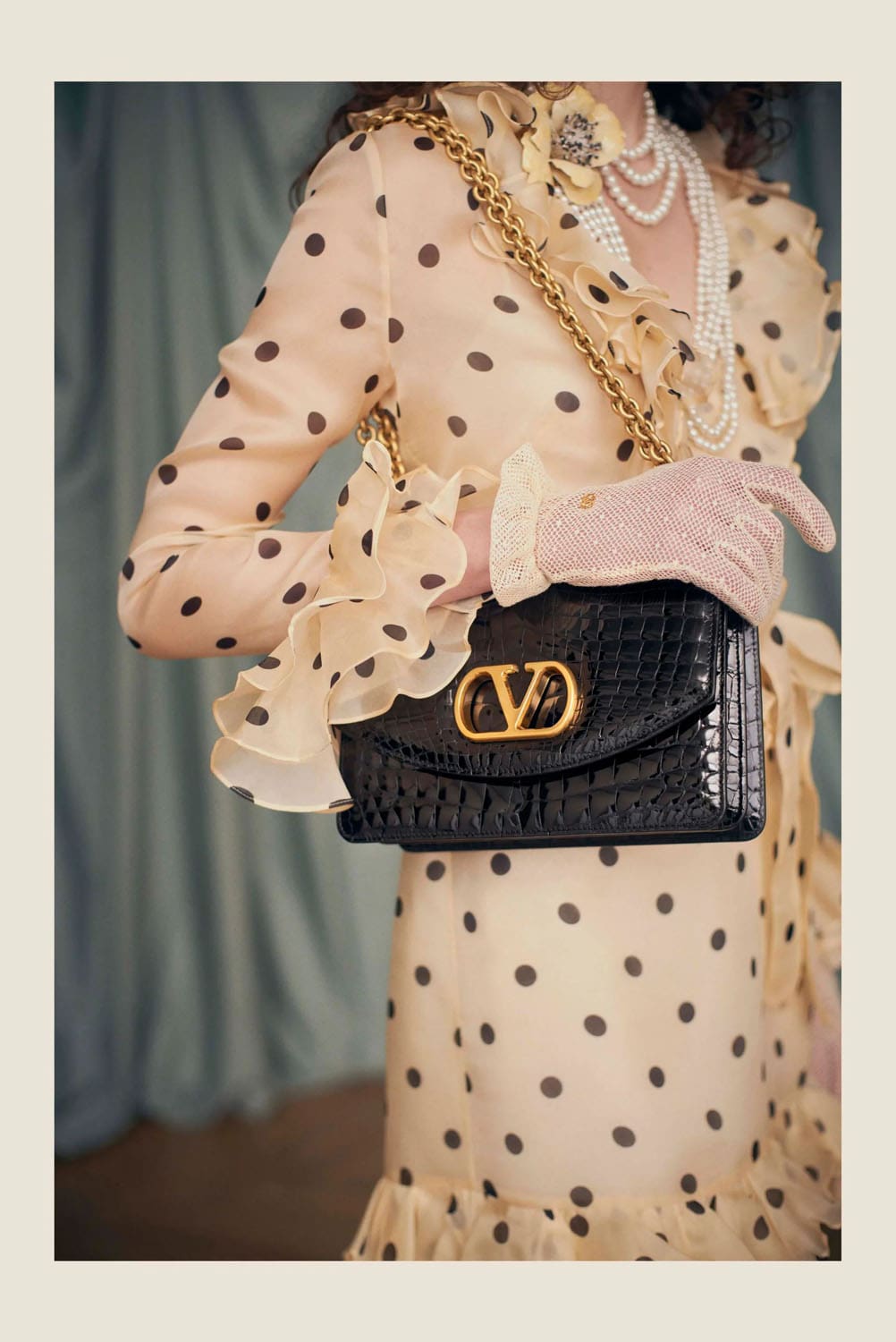 Valentino by Alessandro Michele Resort 2025 Close Up Runway Magazine (1)