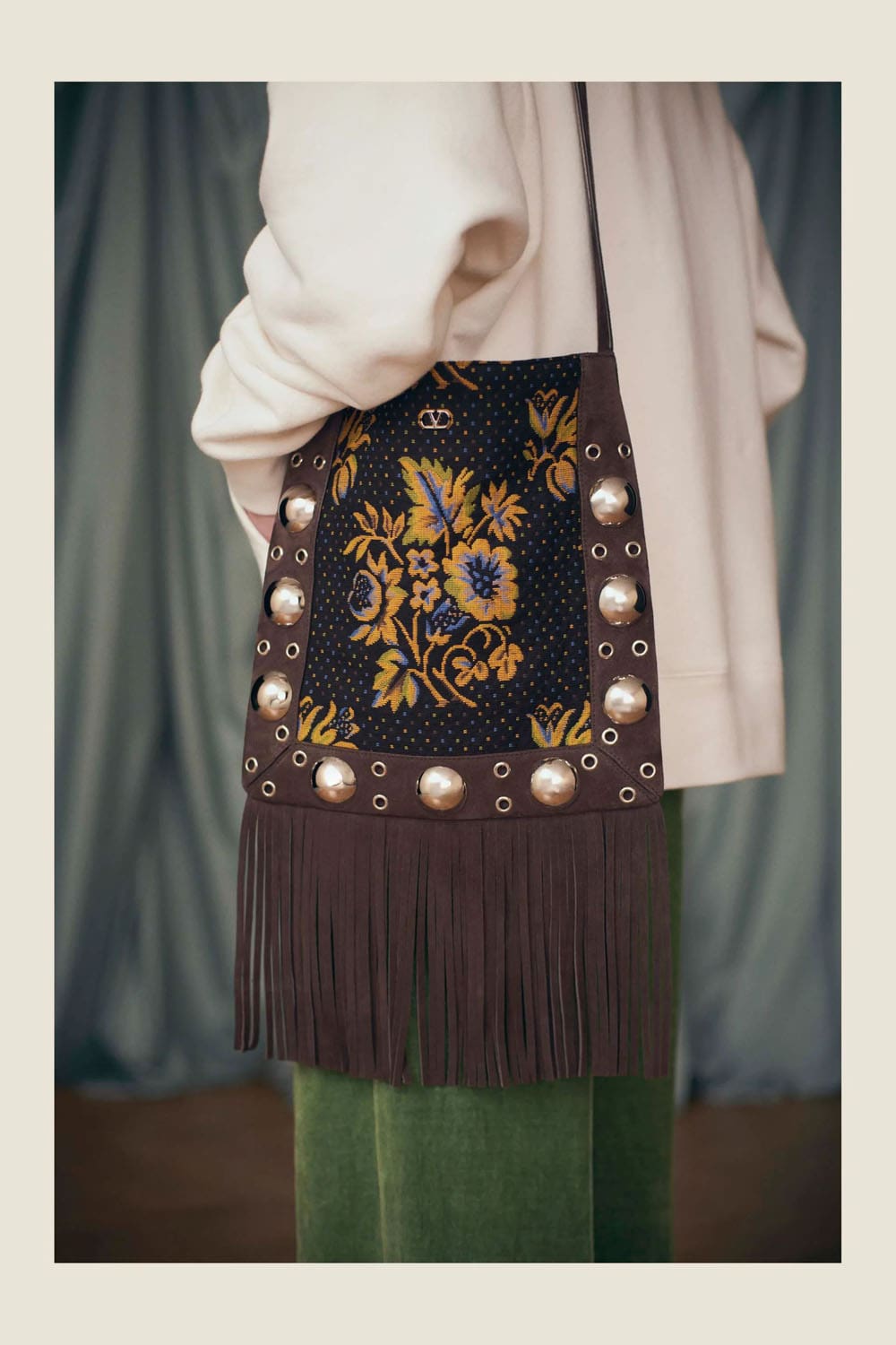 Valentino by Alessandro Michele Resort 2025 Close Up Runway Magazine (11)