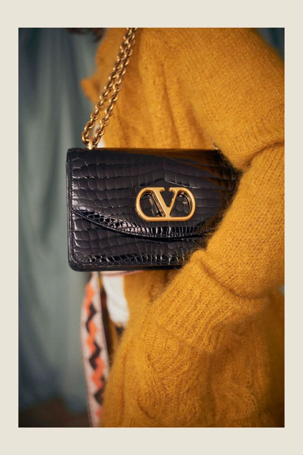 Valentino by Alessandro Michele Resort 2025 Close Up Runway Magazine (42)