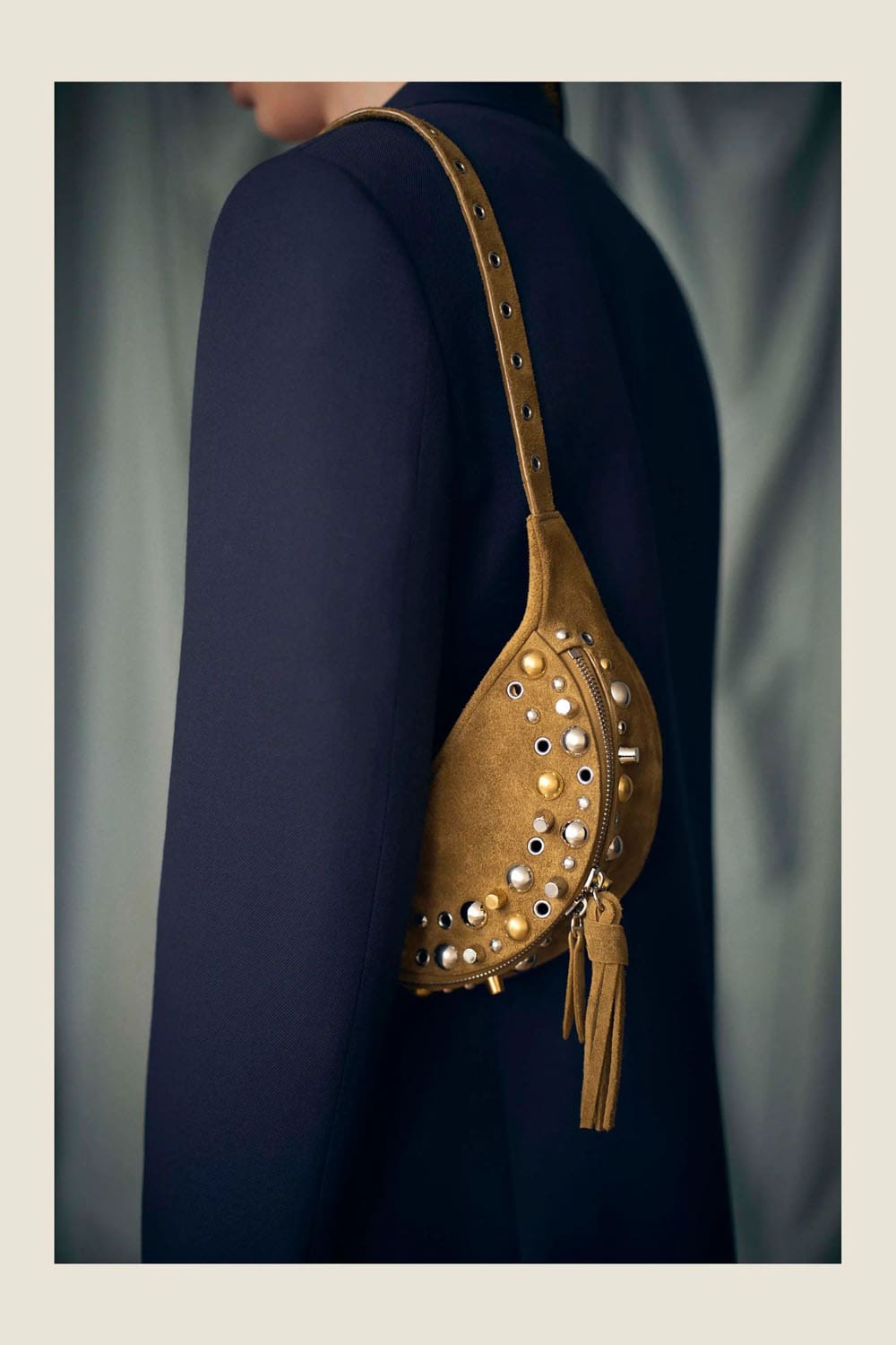 Valentino by Alessandro Michele Resort 2025 Close Up Runway Magazine (45)
