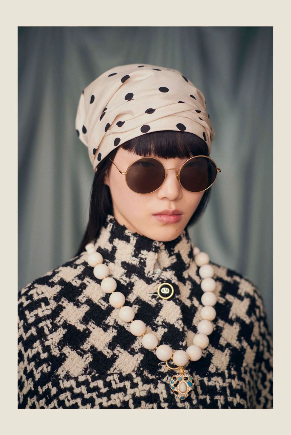 Valentino by Alessandro Michele Resort 2025 Close Up Runway Magazine (46)