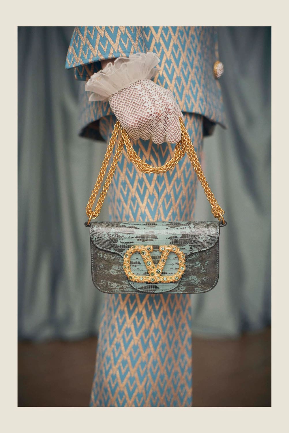 Valentino by Alessandro Michele Resort 2025 Close Up Runway Magazine (85)