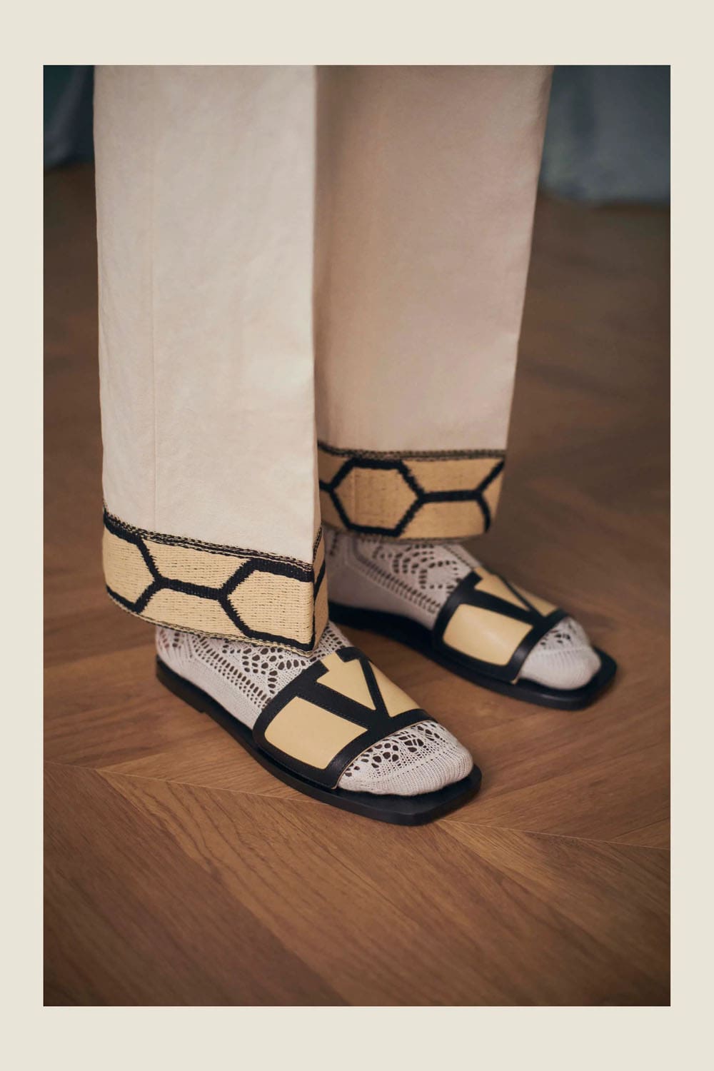 Valentino by Alessandro Michele Resort 2025 Close Up Runway Magazine (95)