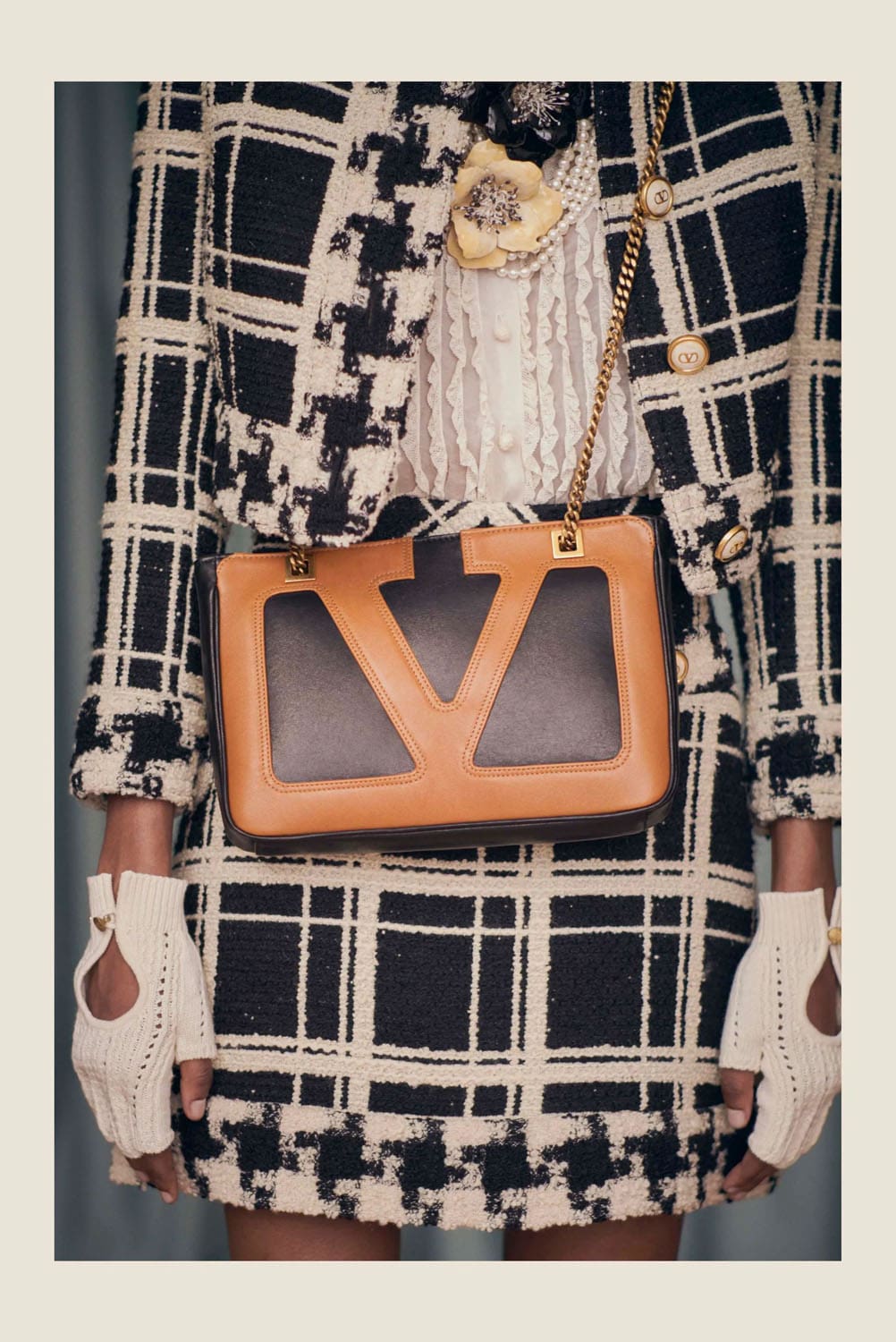 Valentino by Alessandro Michele Resort 2025 Close Up Runway Magazine (96)