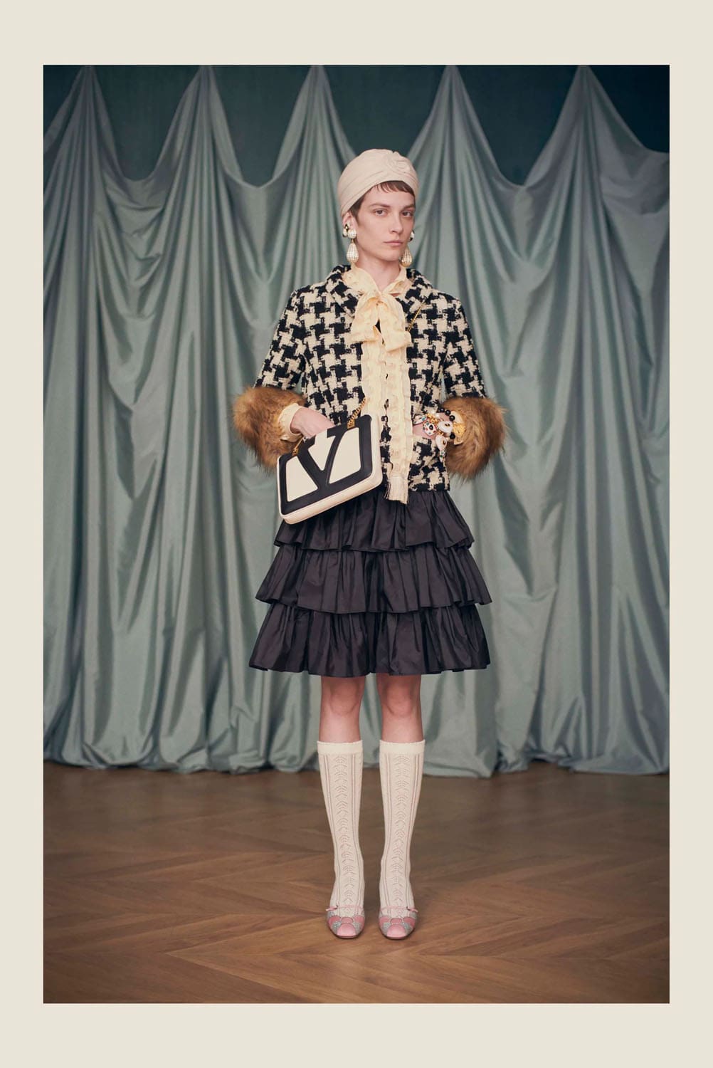 Valentino by Alessandro Michele Resort 2025 Runway Magazine (16)