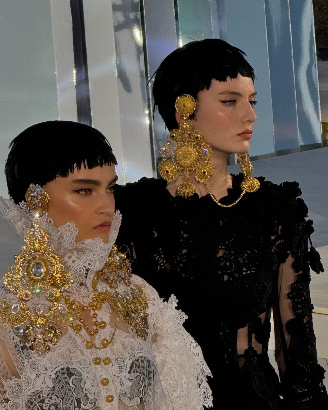 01 サルデーニャ島のドルチェ&ガッバーナ アルタ モーダ Runway 雑誌