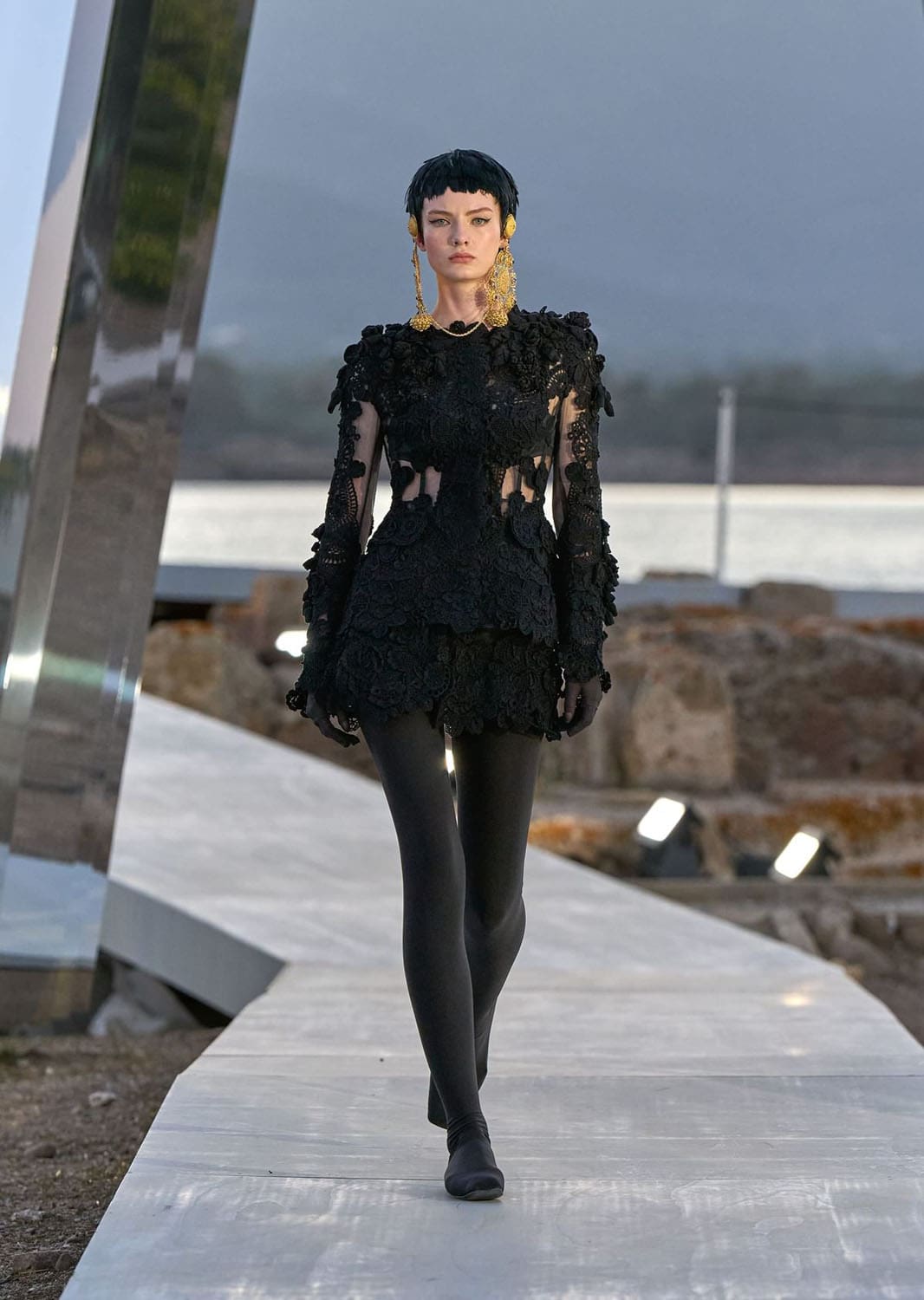 ドルチェ ガッバーナ アルタ モーダ サルデーニャ 2024 Runway 雑誌(14)