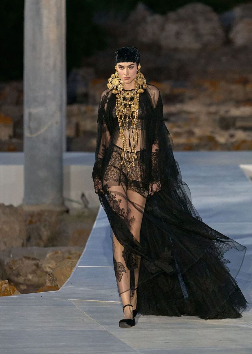 ドルチェ ガッバーナ アルタ モーダ サルデーニャ 2024 Runway 雑誌(41)