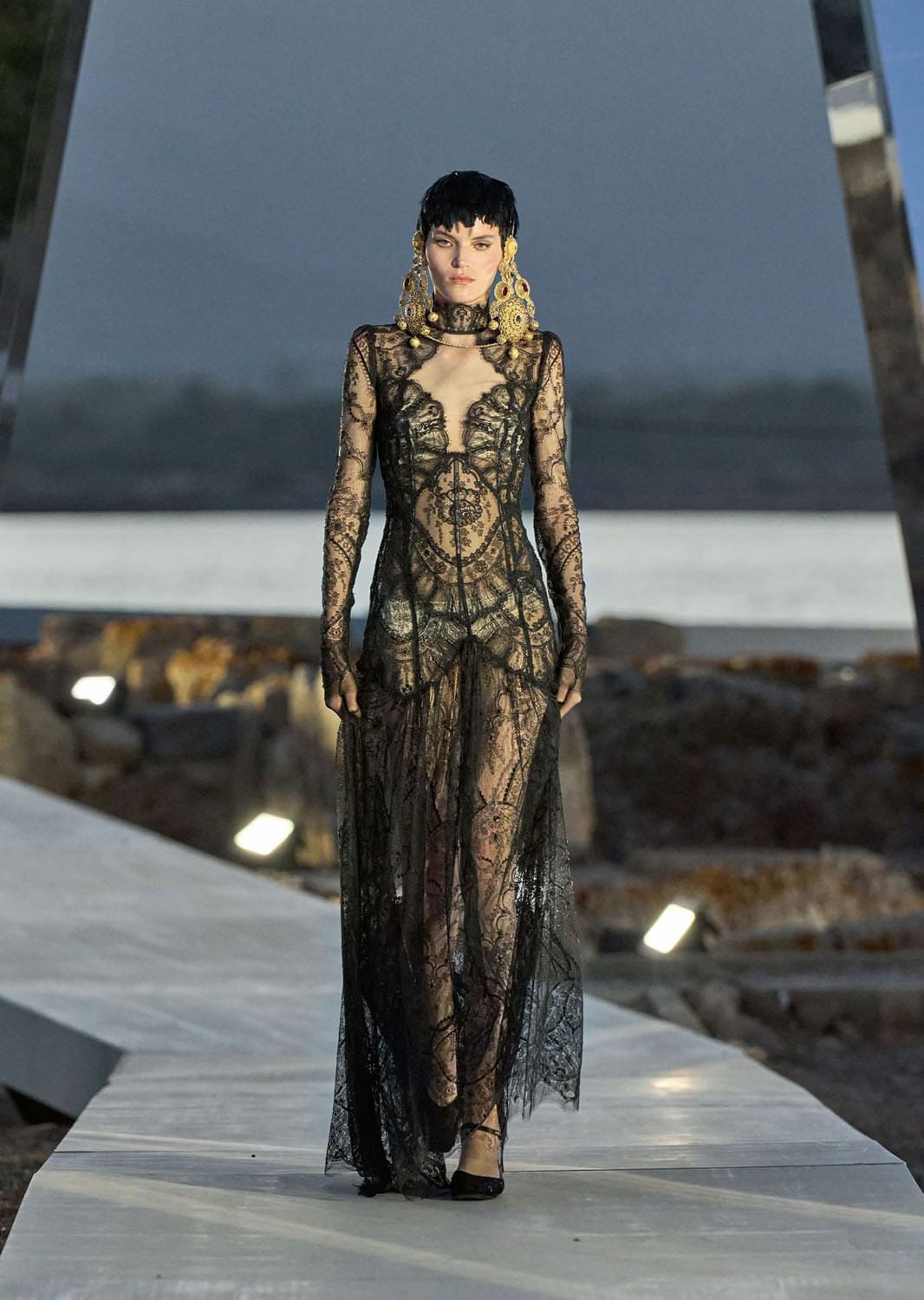ドルチェ ガッバーナ アルタ モーダ サルデーニャ 2024 Runway 雑誌(49)