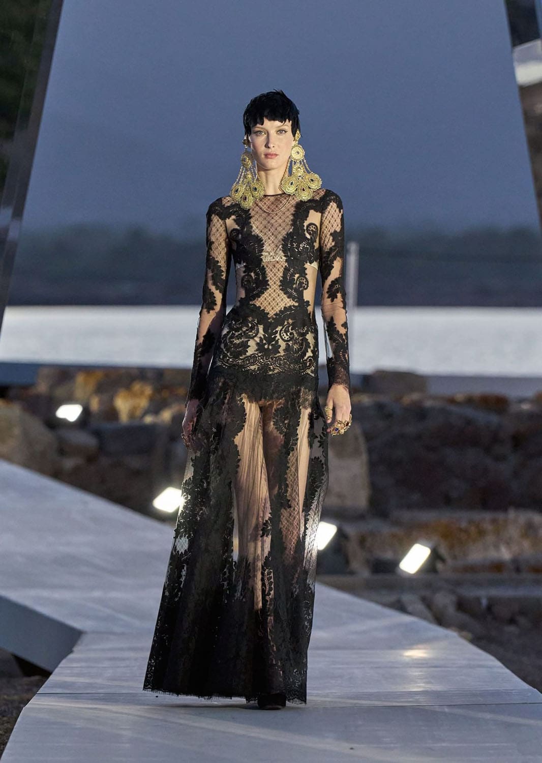ドルチェ ガッバーナ アルタ モーダ サルデーニャ 2024 Runway 雑誌(63)