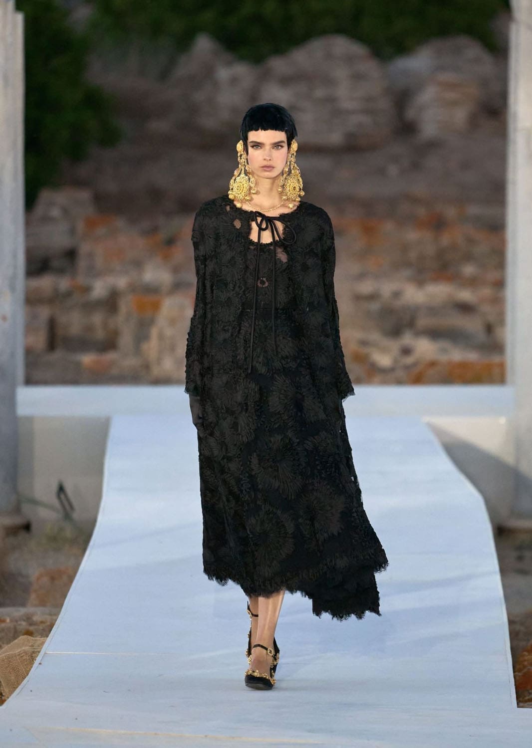 ドルチェ ガッバーナ アルタ モーダ サルデーニャ 2024 Runway 雑誌(64)
