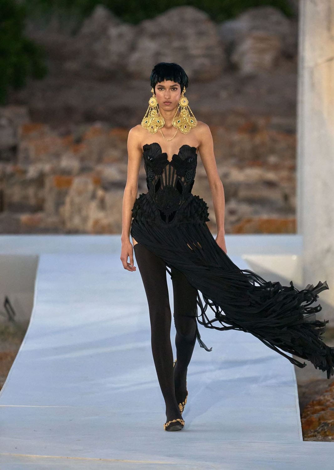 ドルチェ ガッバーナ アルタ モーダ サルデーニャ 2024 Runway 雑誌(69)