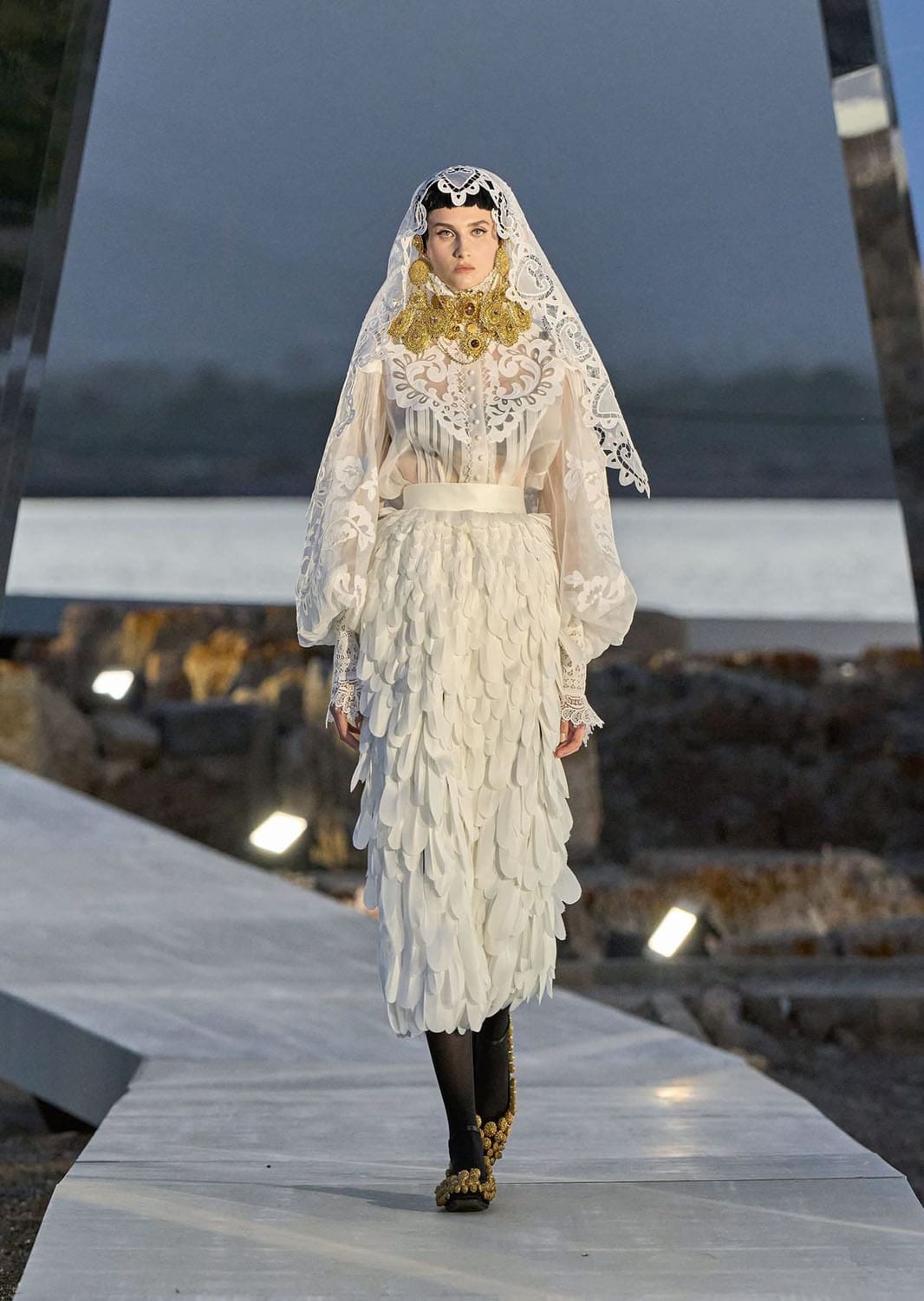 ドルチェ ガッバーナ アルタ モーダ サルデーニャ 2024 Runway 雑誌(80)
