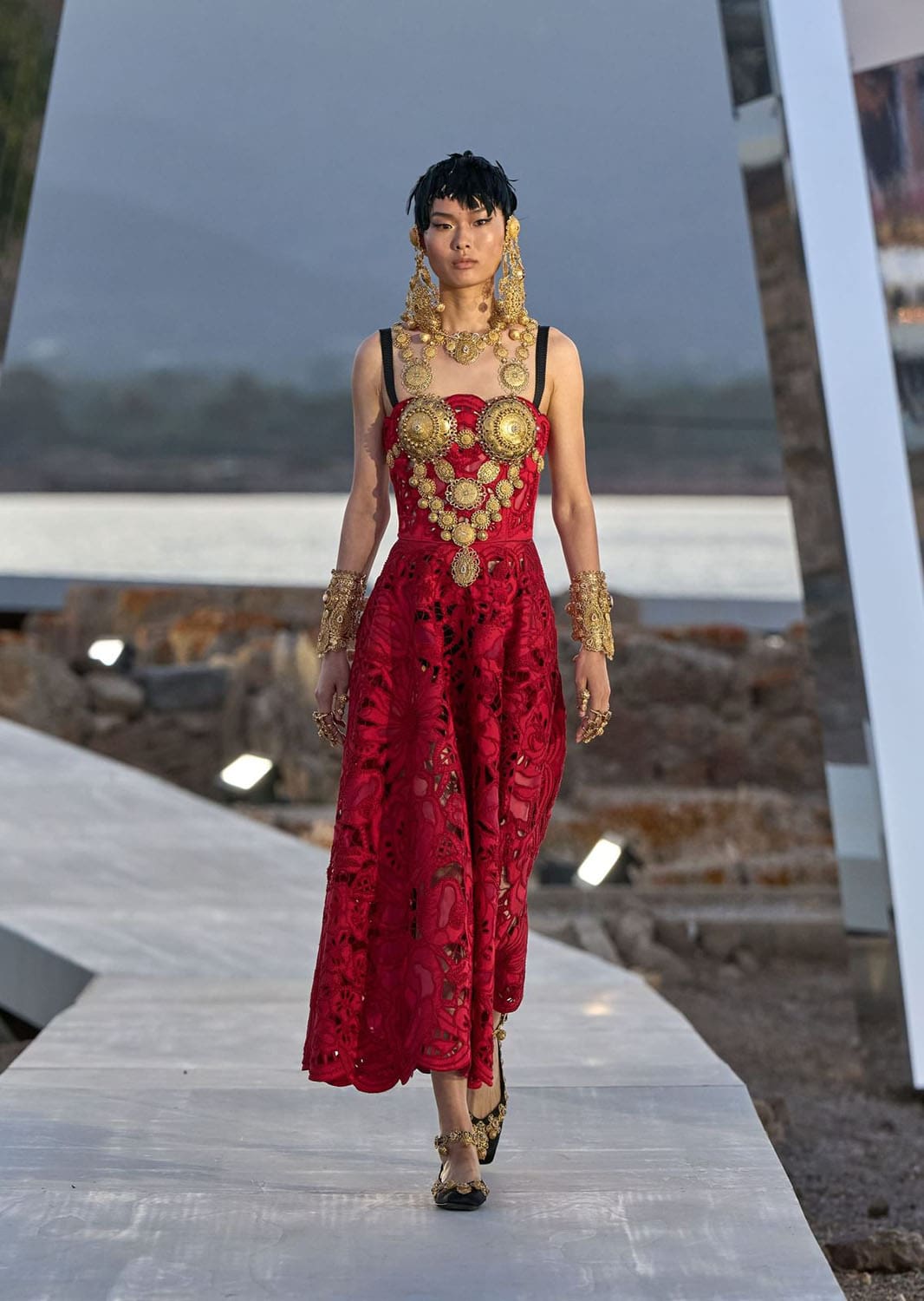 ドルチェ ガッバーナ アルタ モーダ サルデーニャ 2024 Runway 雑誌(83)