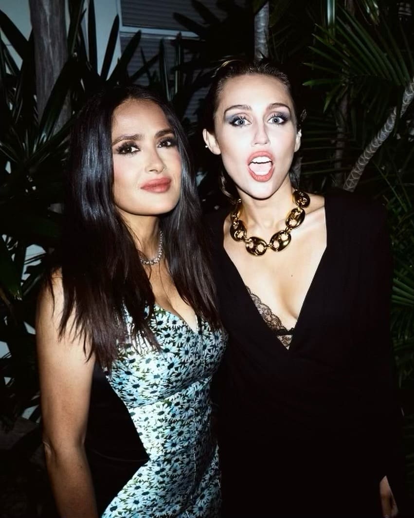 Salma Hayek Pinault Gucci e Miley Cyrus fanno festa allo Chateau Marmont 1