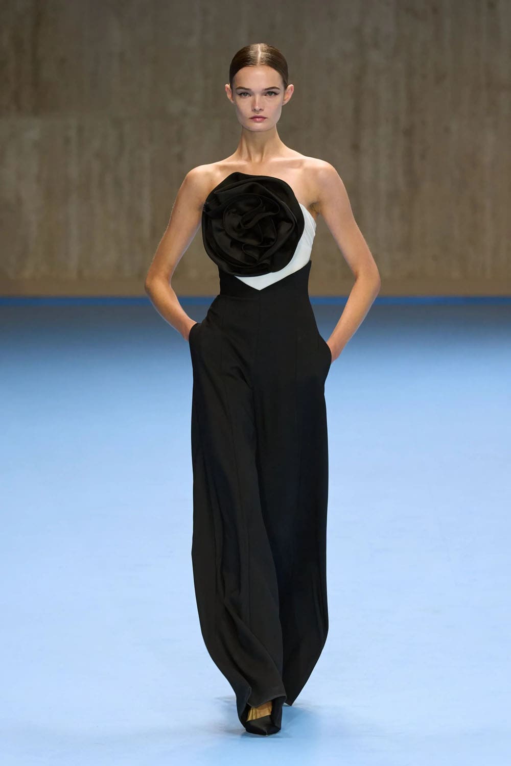 Carolina Herrera Frühling Sommer 2025 New York Runway Magazin (1)