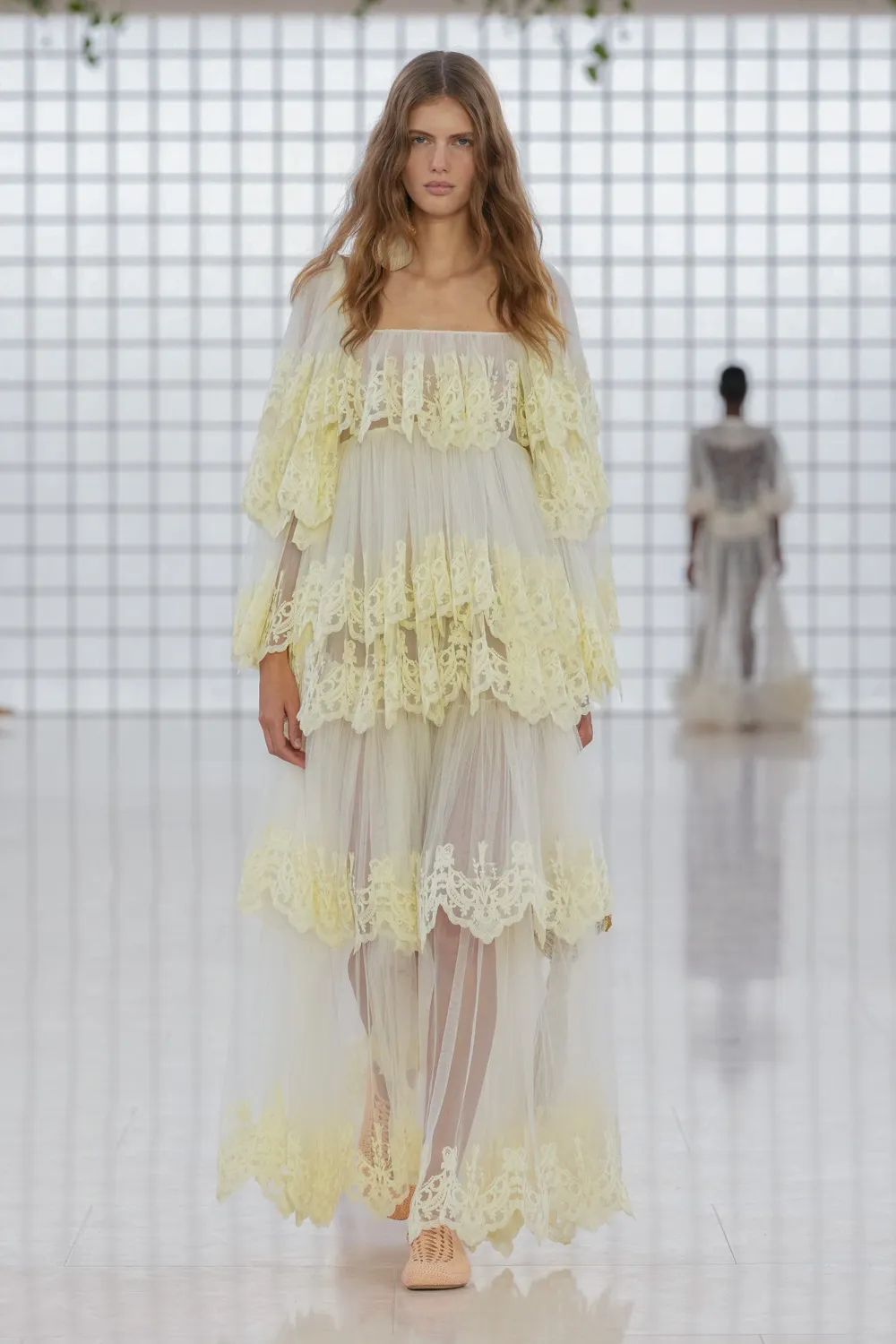 Chloé Primavera Estate 2025 Runway Magazine (31)