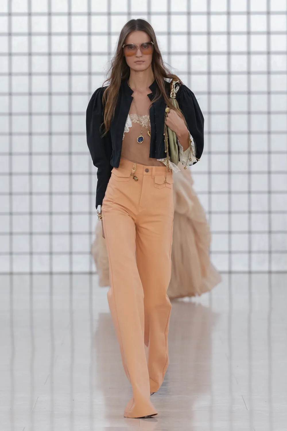 Chloé Primavera Estate 2025 Runway Magazine (36)