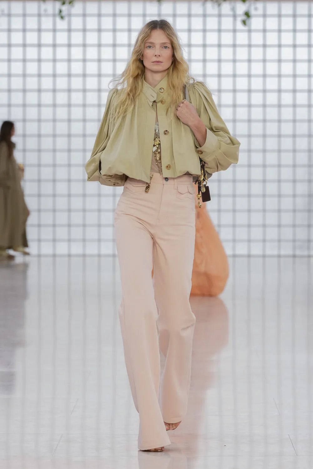 Chloé Primavera Estate 2025 Runway Magazine (41)