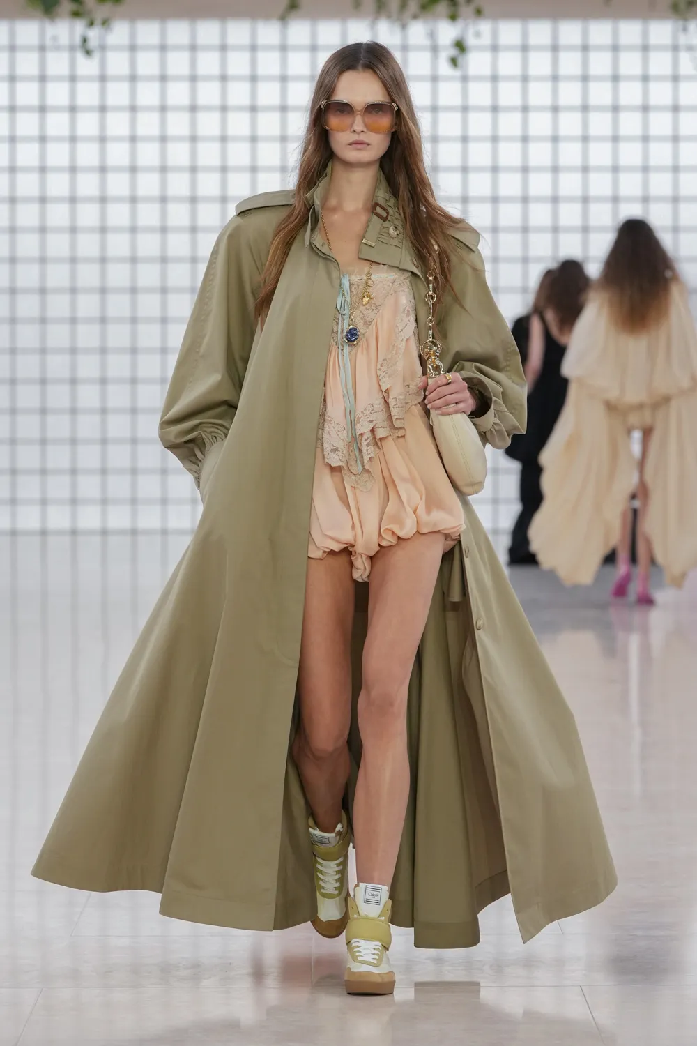 Chloé Primavera Estate 2025 Runway Magazine (43)