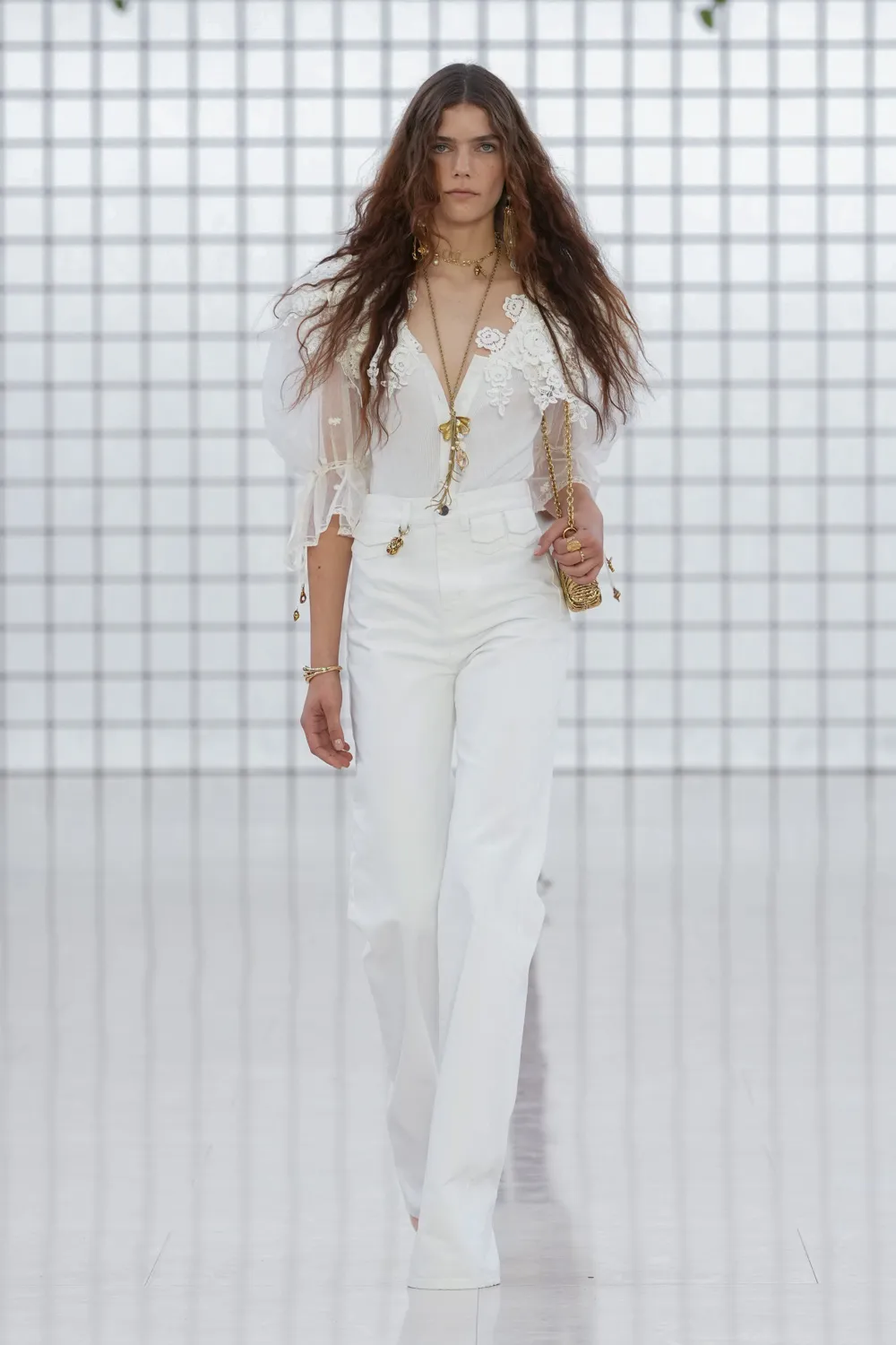 Chloé Primavera Estate 2025 Runway Magazine (5)