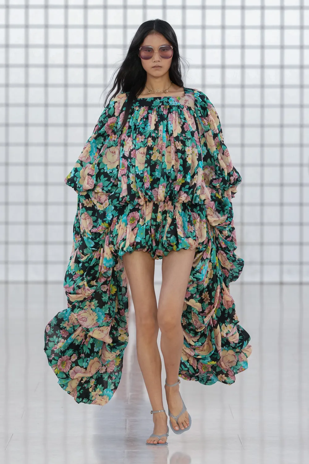 Chloé Primavera Estate 2025 Runway Magazine (56)