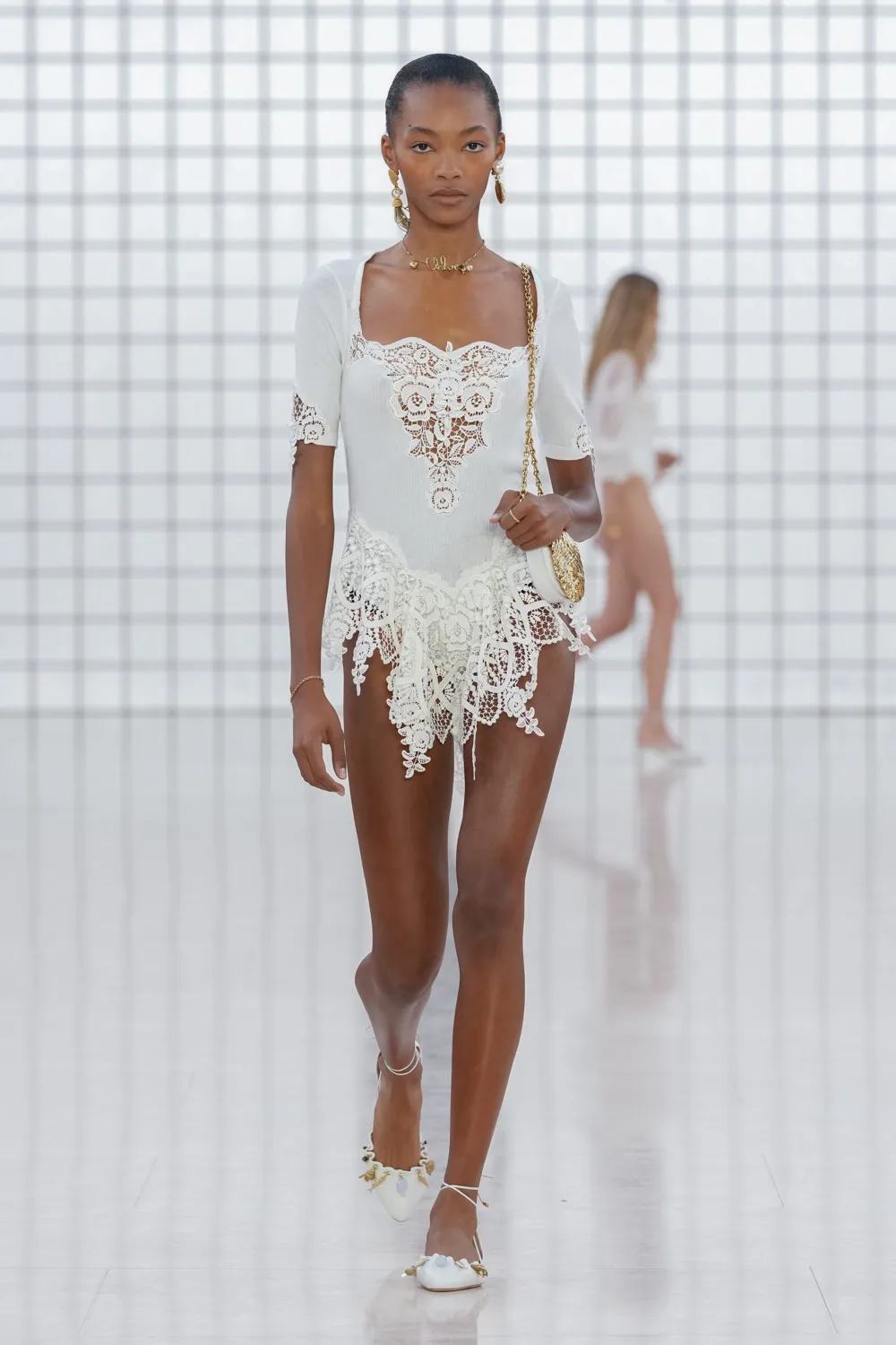 Chloé Primavera Estate 2025 Runway Magazine (6)