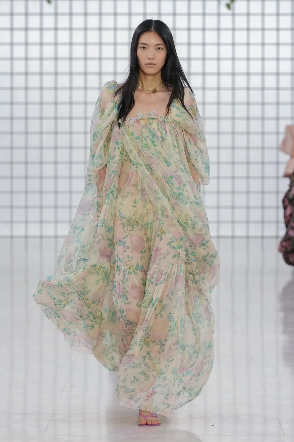Chloé Primavera Estate 2025 Runway Magazine (62)