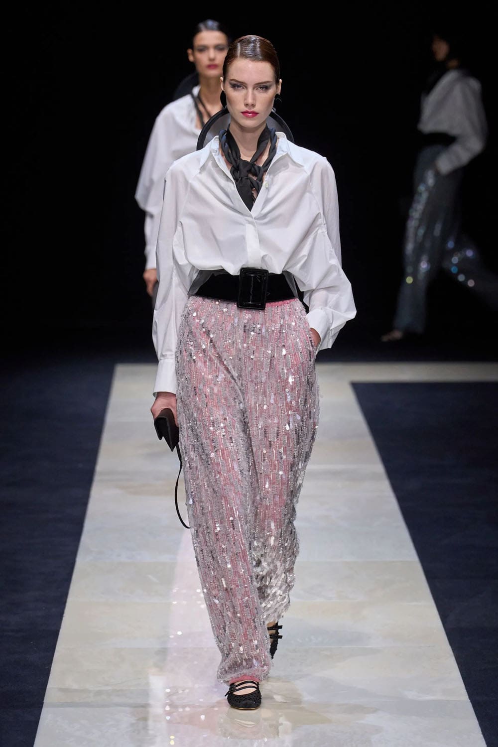 エンポリオアルマーニ2025年春夏ミラノ Runway 雑誌(105)