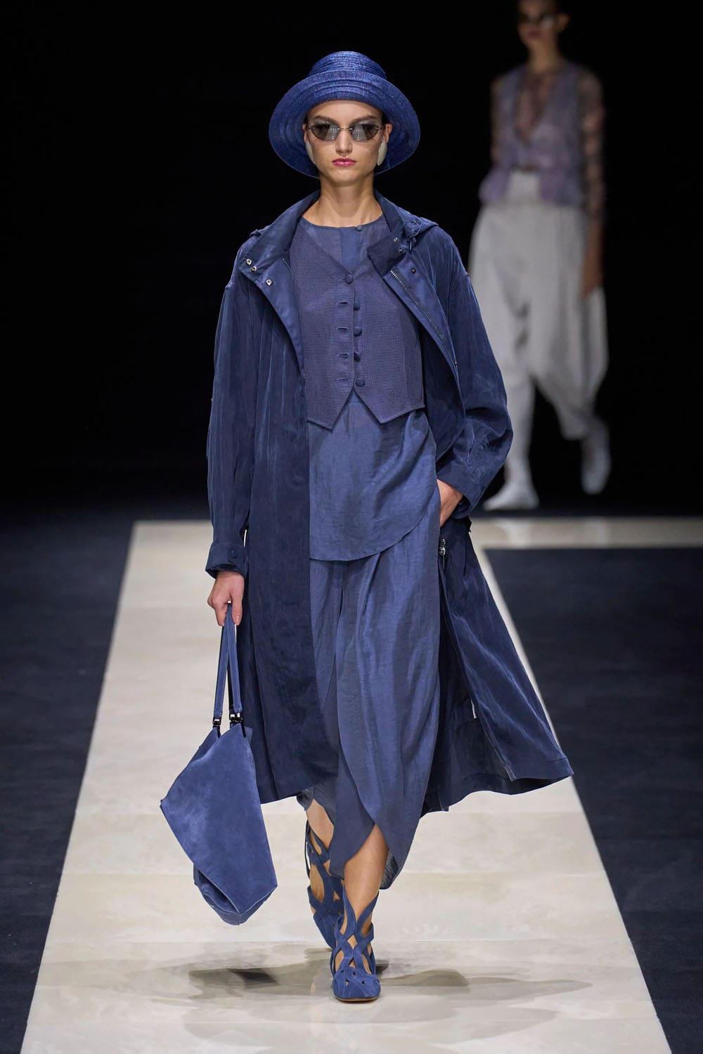 エンポリオアルマーニ2025年春夏ミラノ Runway 雑誌(24)