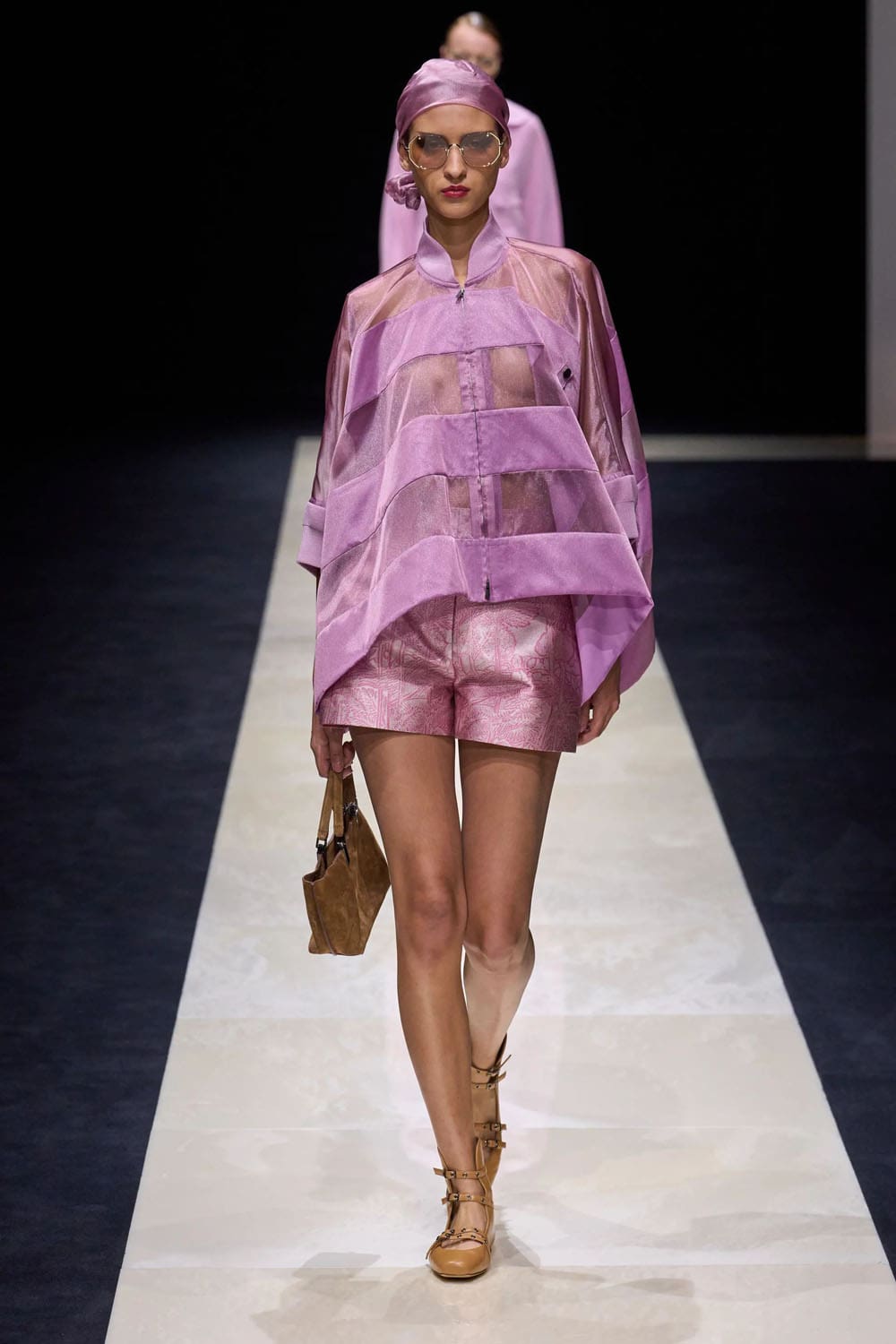 エンポリオアルマーニ2025年春夏ミラノ Runway 雑誌(63)