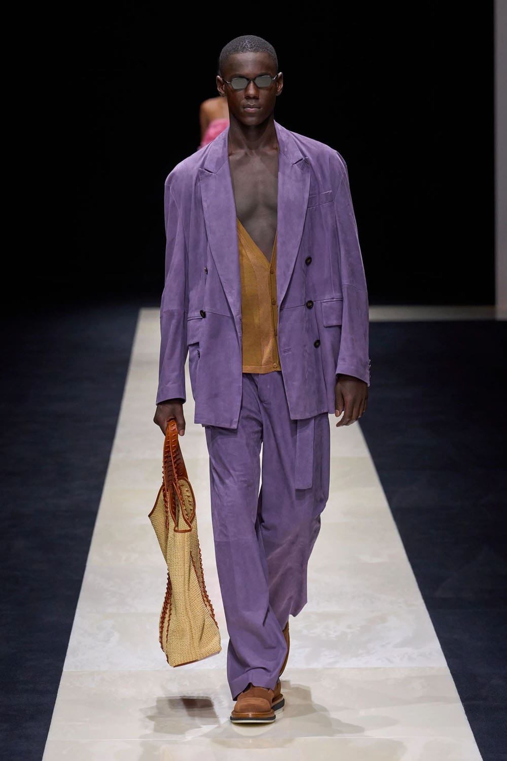 エンポリオアルマーニ2025年春夏ミラノ Runway 雑誌(70)