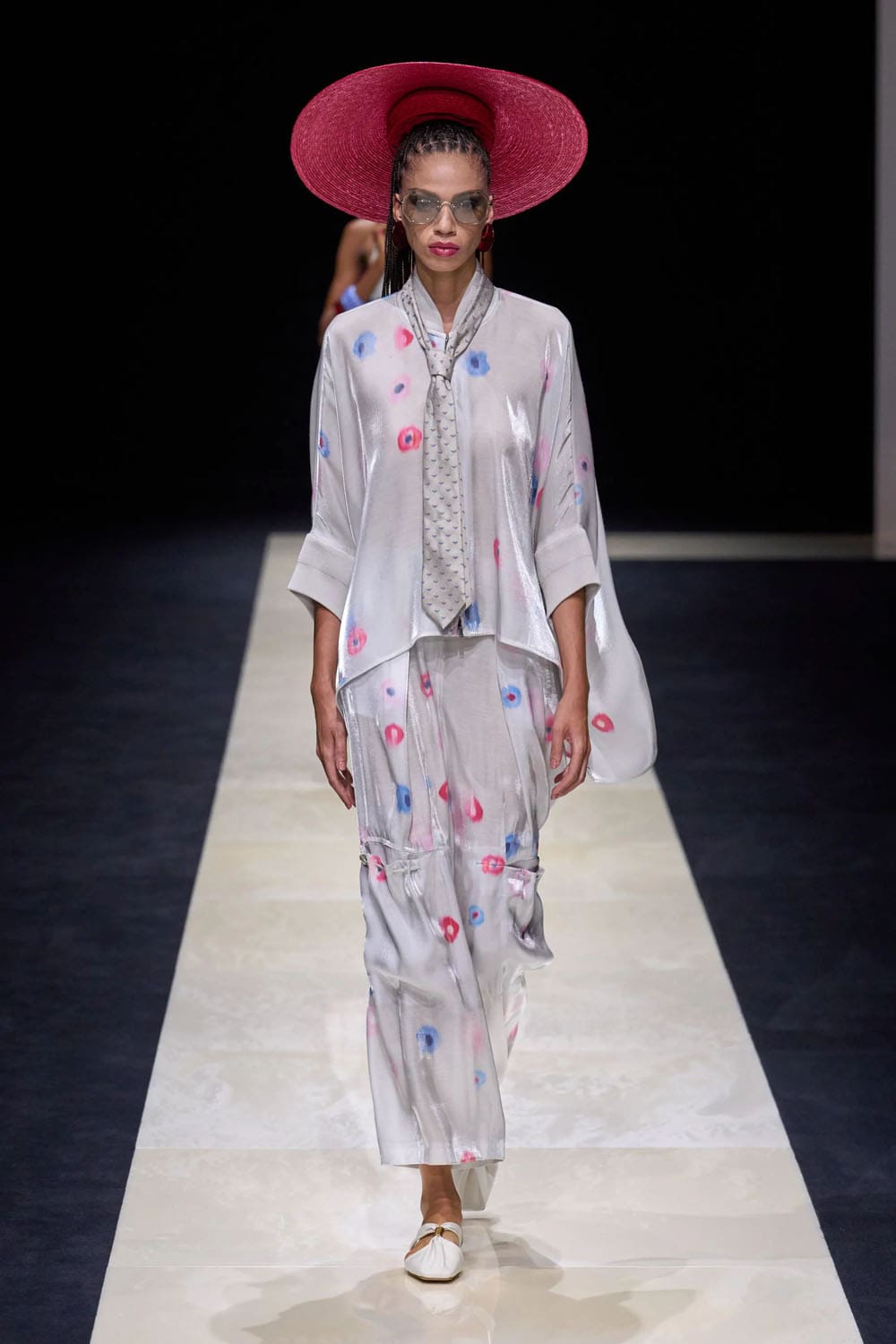 エンポリオアルマーニ2025年春夏ミラノ Runway 雑誌(76)