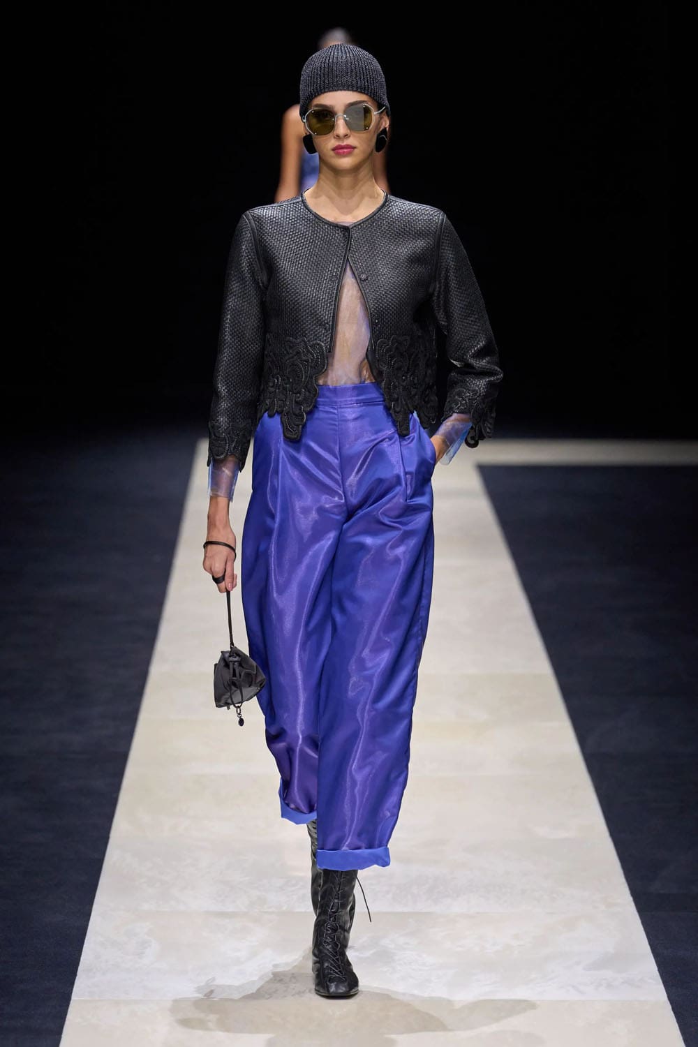 エンポリオアルマーニ2025年春夏ミラノ Runway 雑誌(87)