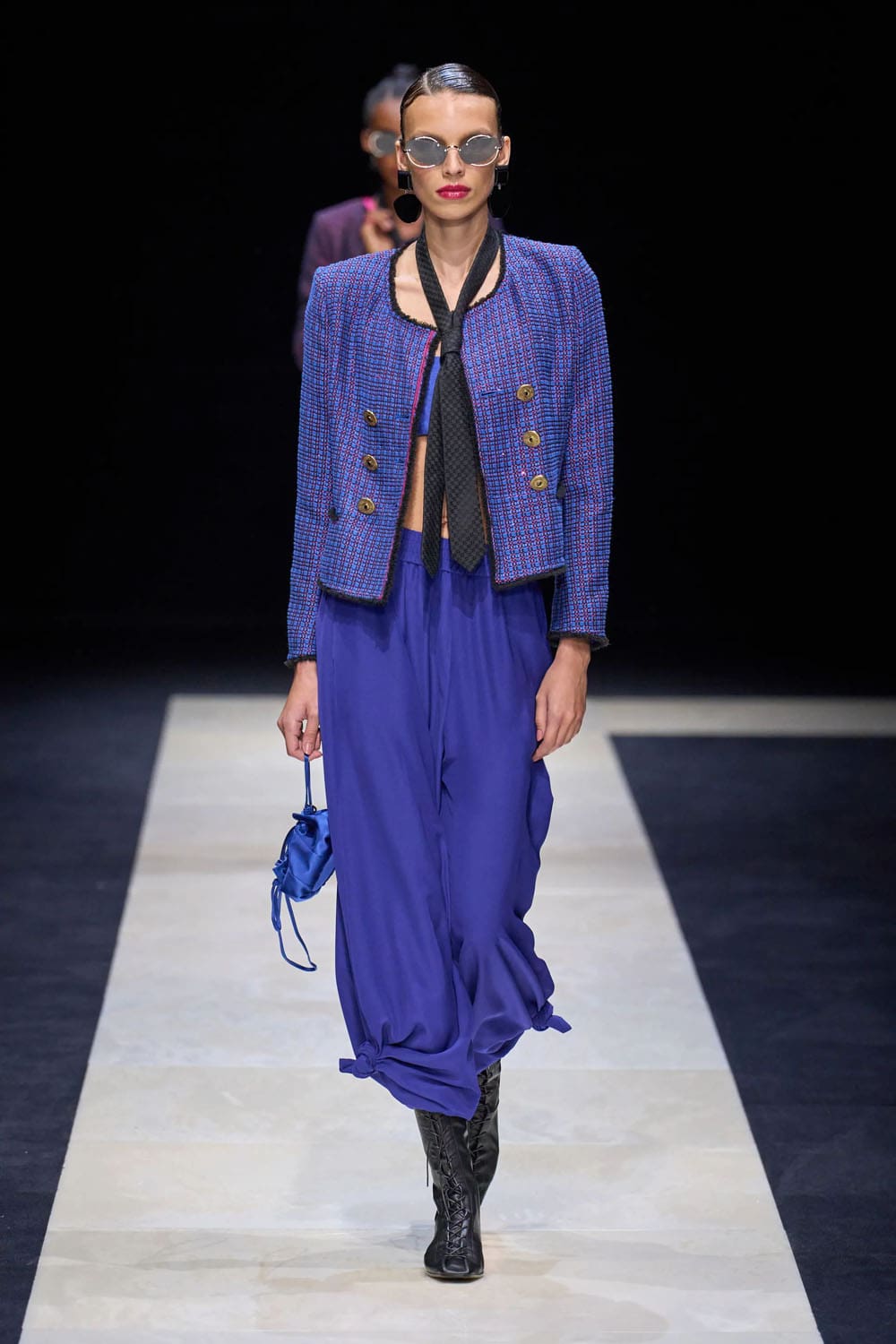 エンポリオアルマーニ2025年春夏ミラノ Runway 雑誌(91)