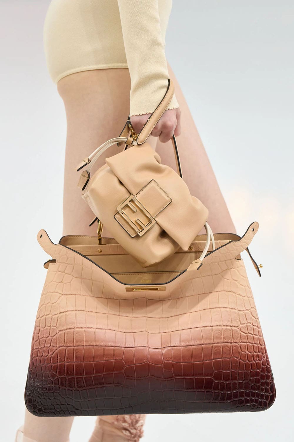 Fendi 2025春夏特写 Runway 杂志(16)