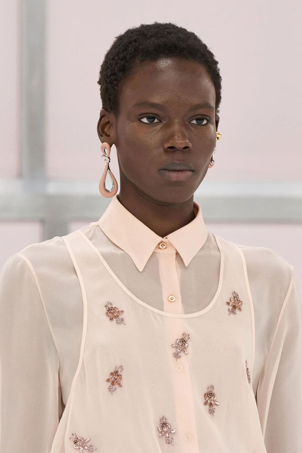 Fendi 2025春夏特写 Runway 杂志(39)