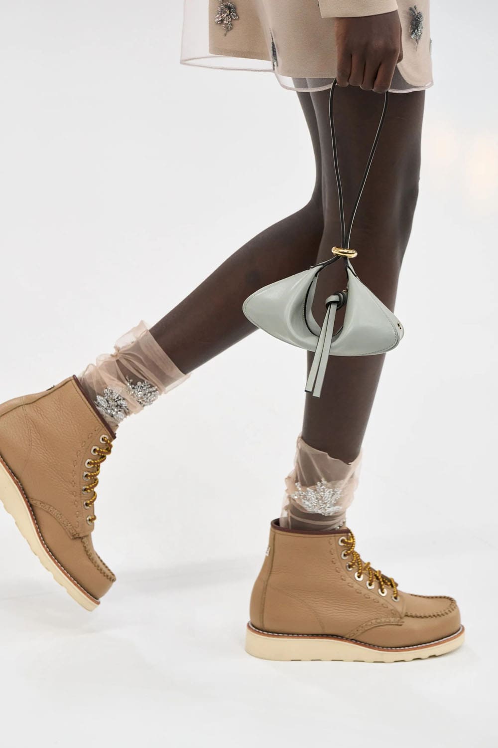 Fendi 2025春夏特写 Runway 杂志(48)
