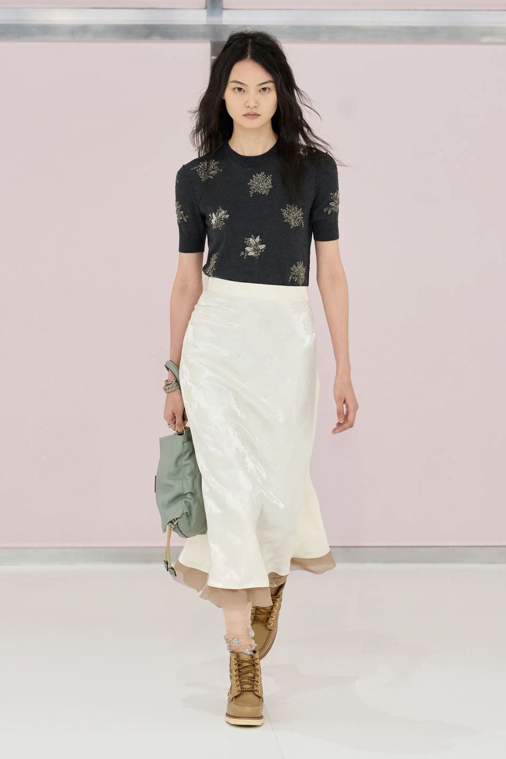 芬迪(Fendi)2025春夏米兰 Runway 杂志(19)