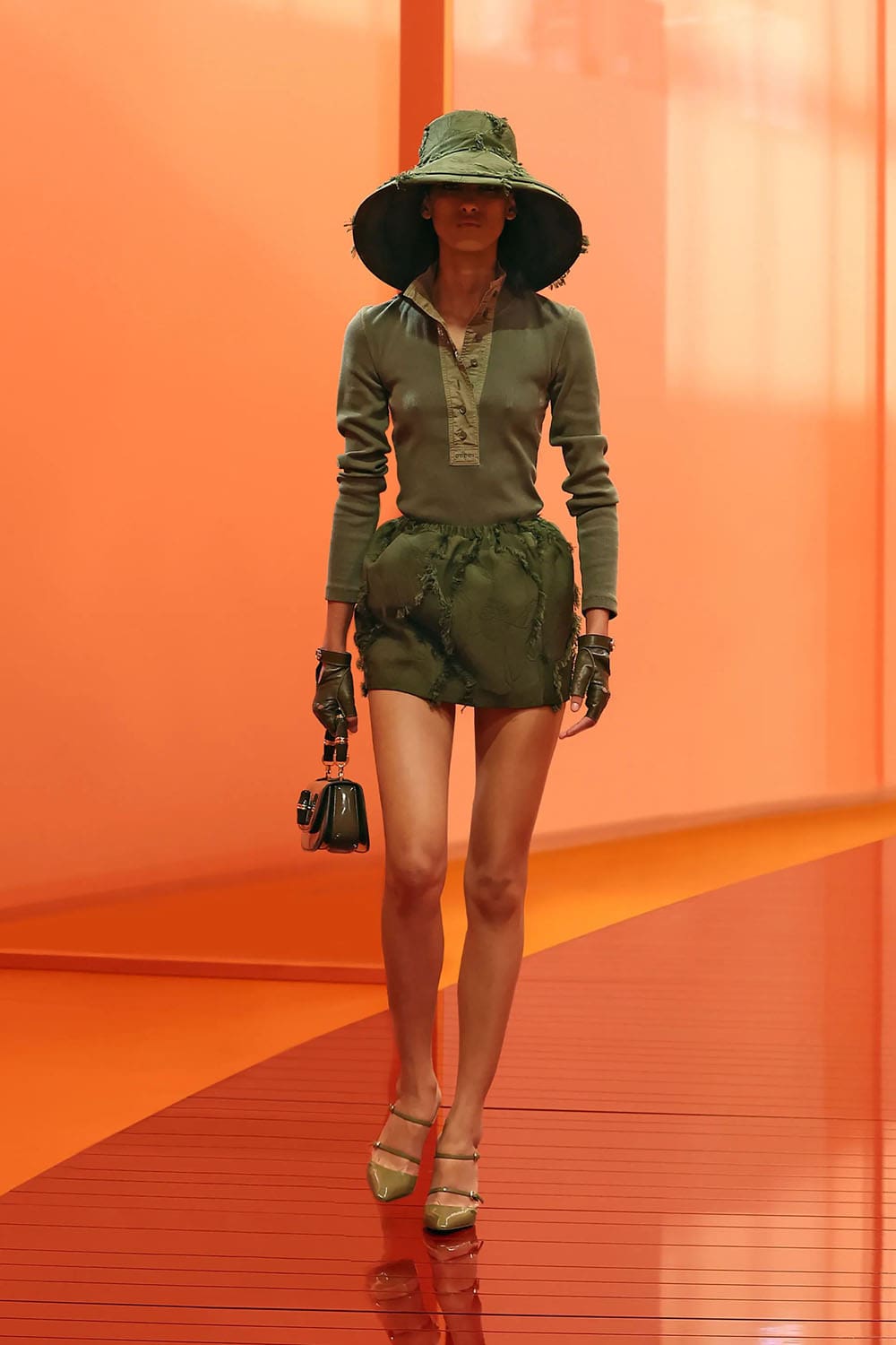 Gucci Spring Summer 2025 Milan Runway Magazine (30)
