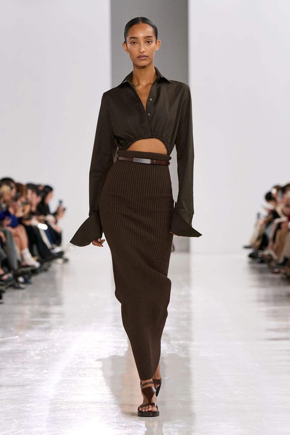 Max Mara Printemps Eté 2025 Milan Runway Magazine (4)