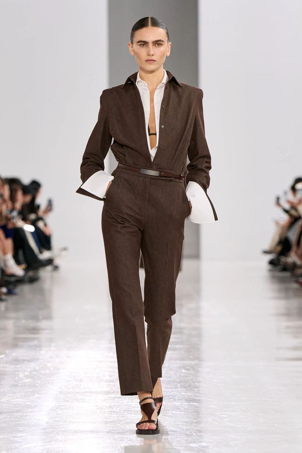 Max Mara Printemps Eté 2025 Milan Runway Magazine (6)