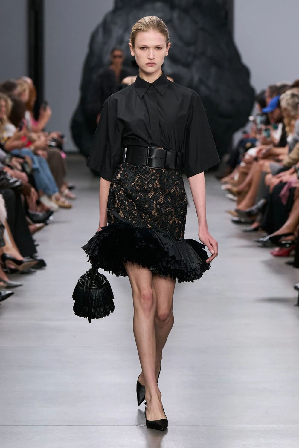 Michael Kors Printemps Été 2025 New York Runway Magazine (18)