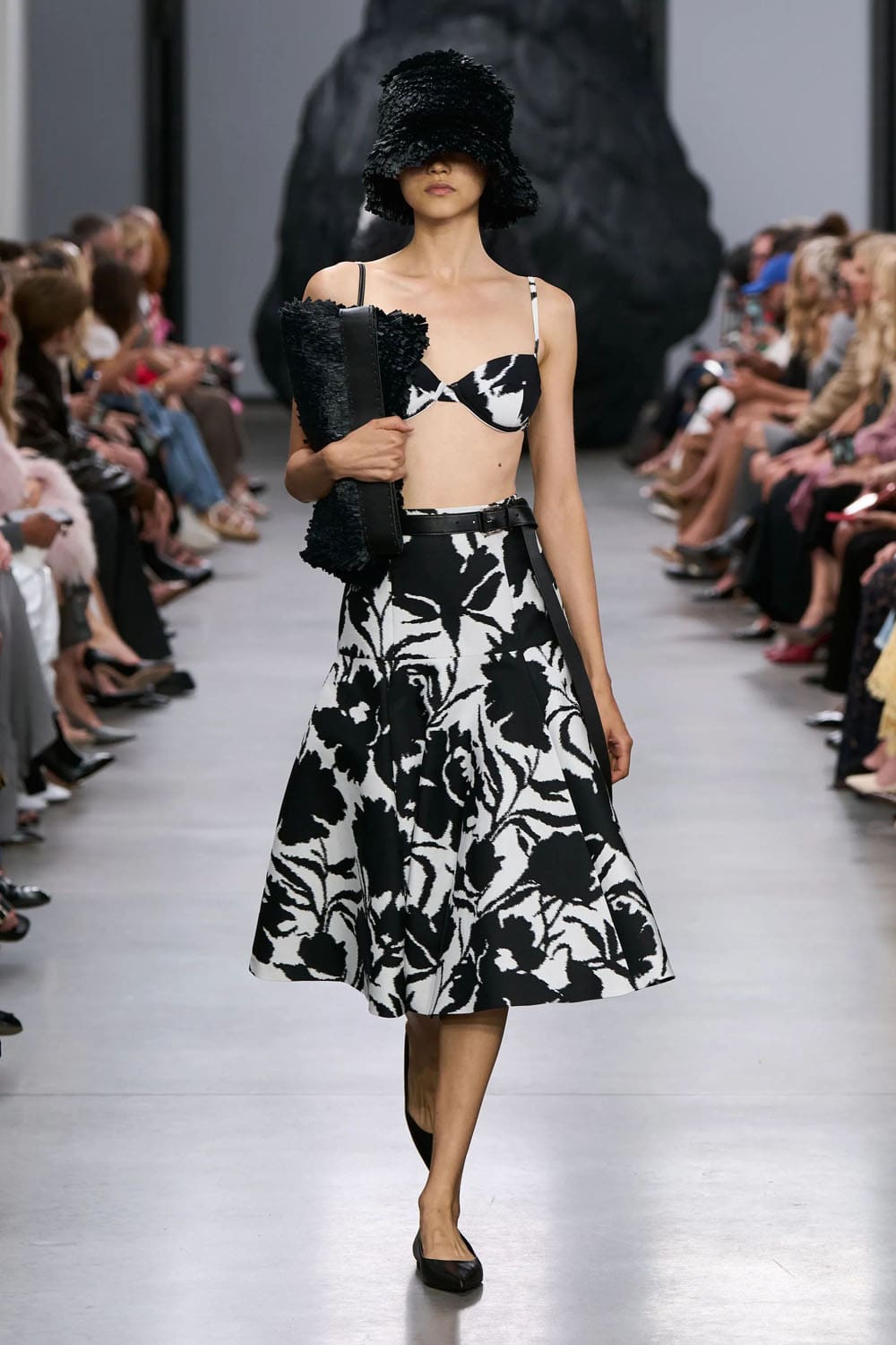 Michael Kors Printemps Été 2025 New York Runway Magazine (19)