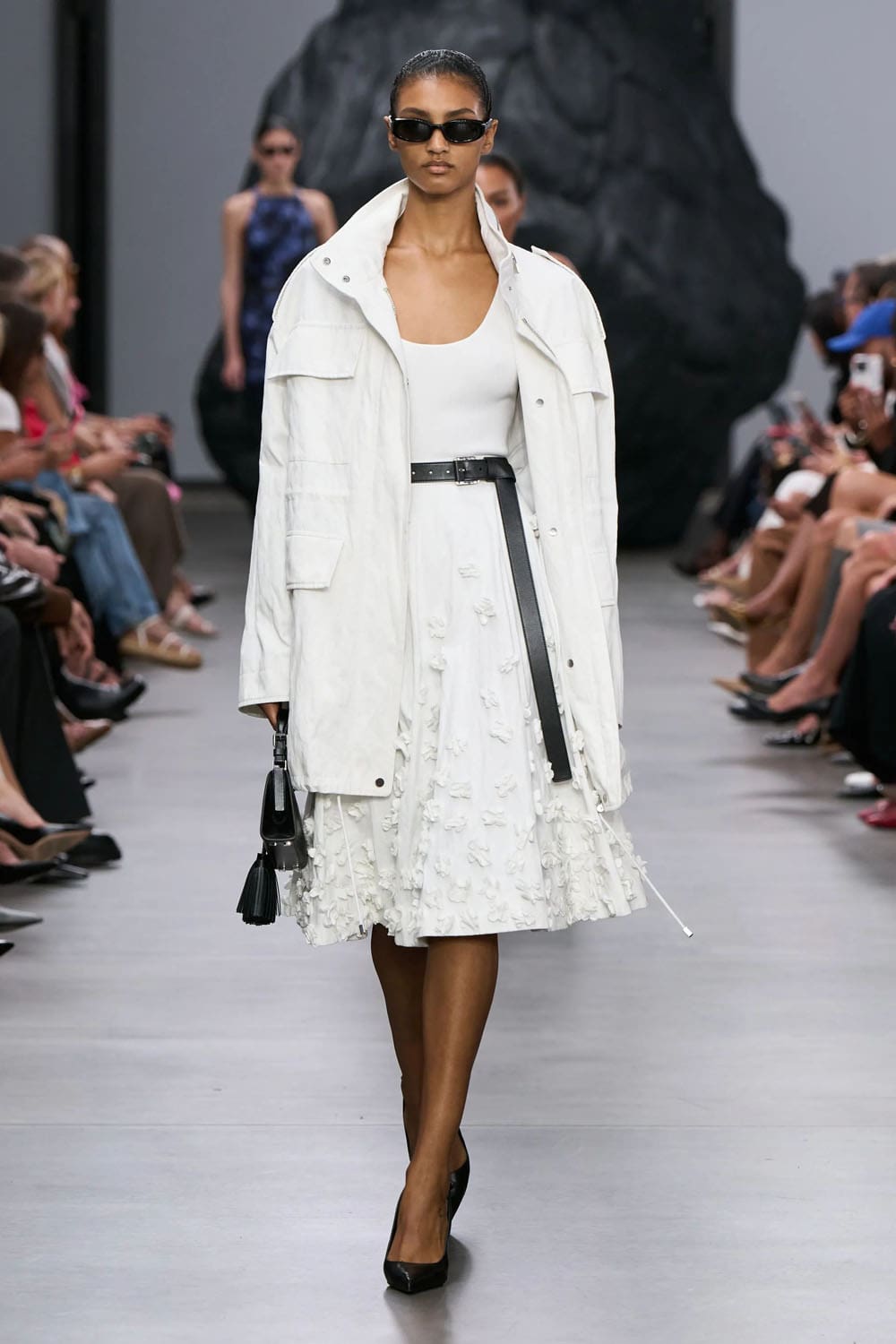 Michael Kors Printemps Été 2025 New York Runway Magazine (24)